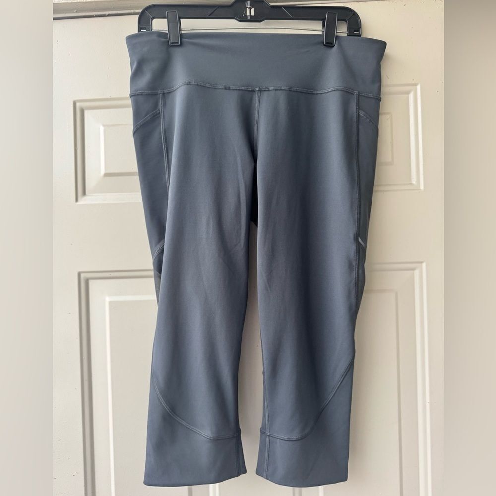 Lululemon Women Capris Leggings 18,5 in Size 12